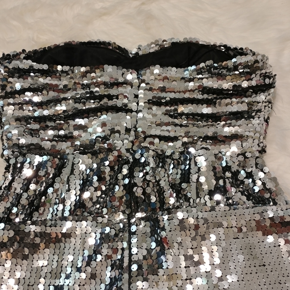 Beautifly Silver Sequin Sweetheart Dress - Picture 9 of 12